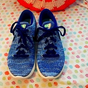 GUC NIKE running shoes